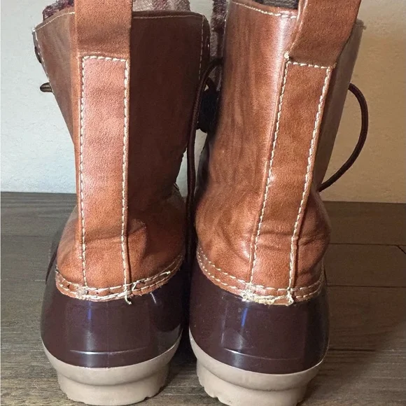 YOKI Duck Rain Boots – Waterproof – Women’s Size 8 (approx. 10" in length) - Picture 4 of 16